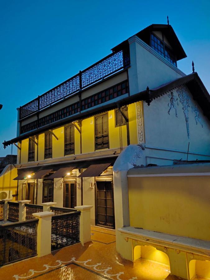 Deewanji Ni Haveli Bed & Breakfast Ahmedabad Exterior foto