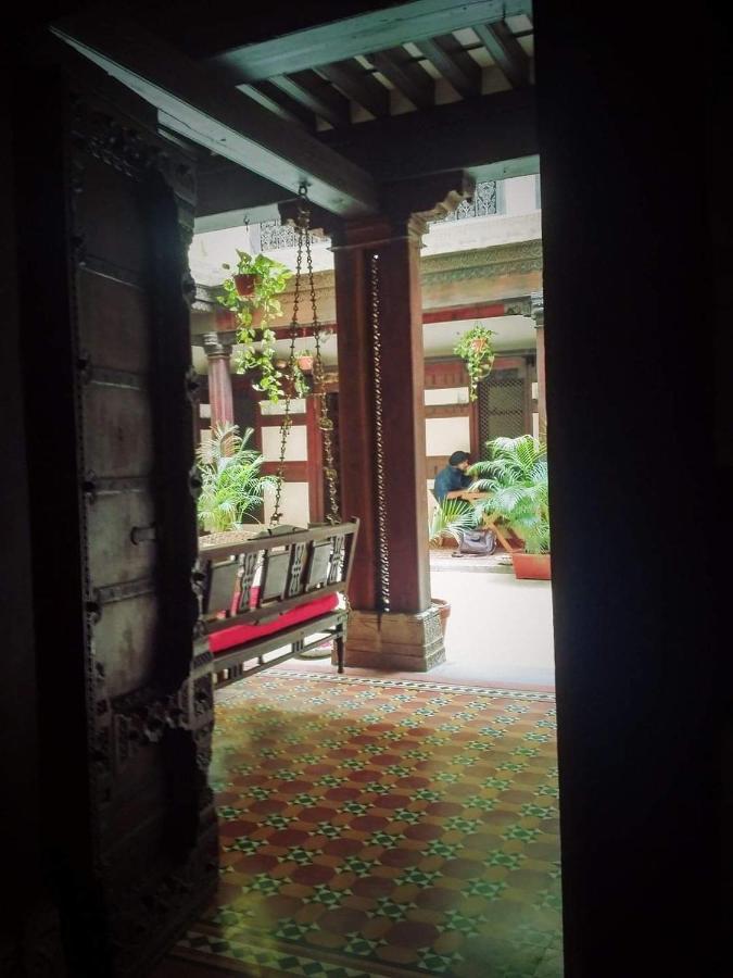 Deewanji Ni Haveli Bed & Breakfast Ahmedabad Exterior foto