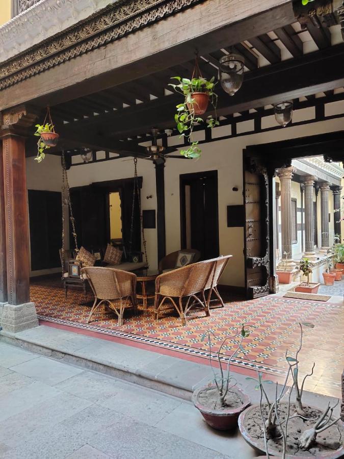 Deewanji Ni Haveli Bed & Breakfast Ahmedabad Exterior foto