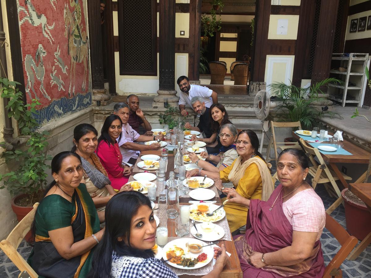 Deewanji Ni Haveli Bed & Breakfast Ahmedabad Exterior foto