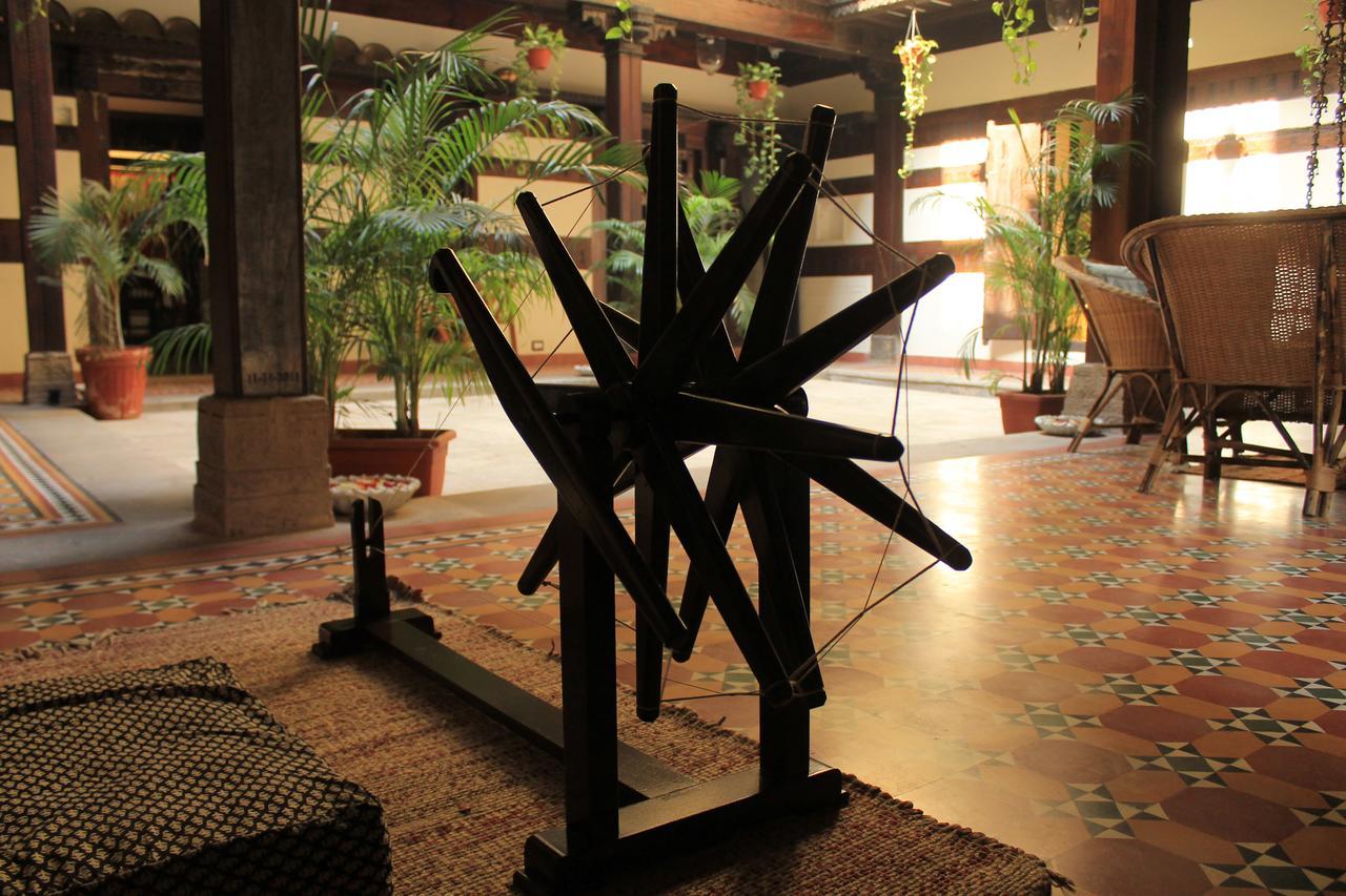 Deewanji Ni Haveli Bed & Breakfast Ahmedabad Exterior foto